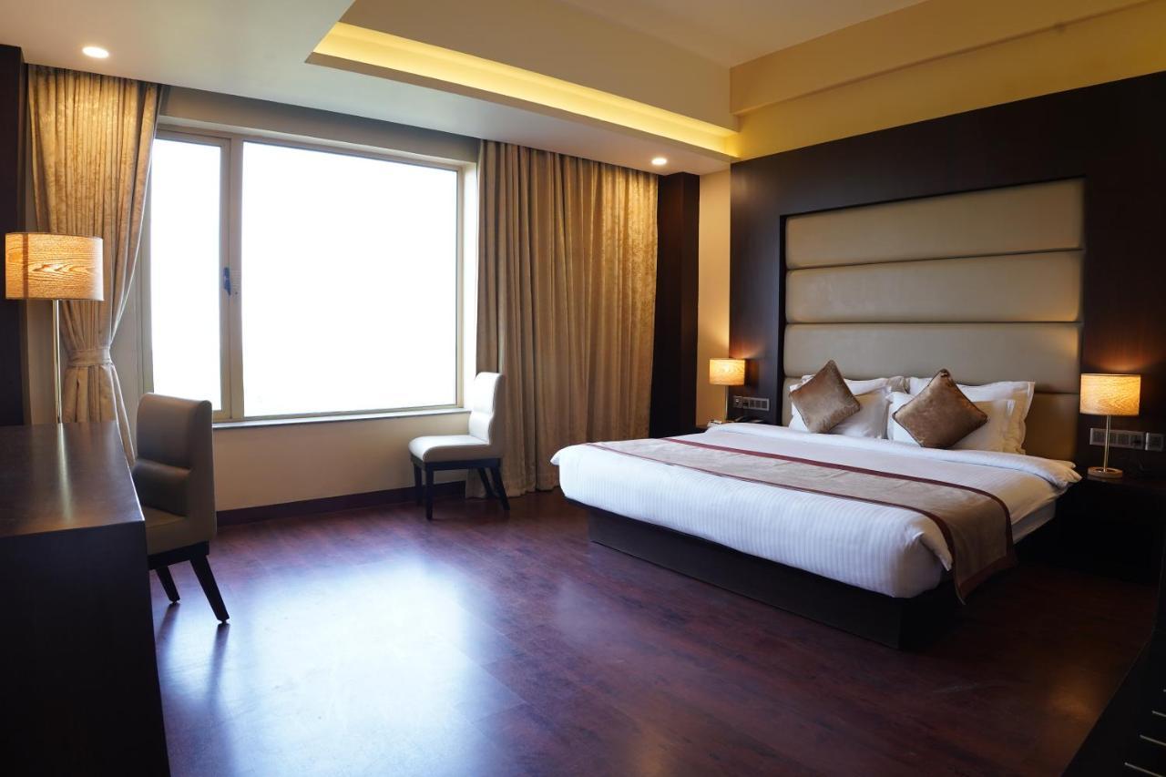 Vivanta Jamshedpur, Golmuri Exterior photo