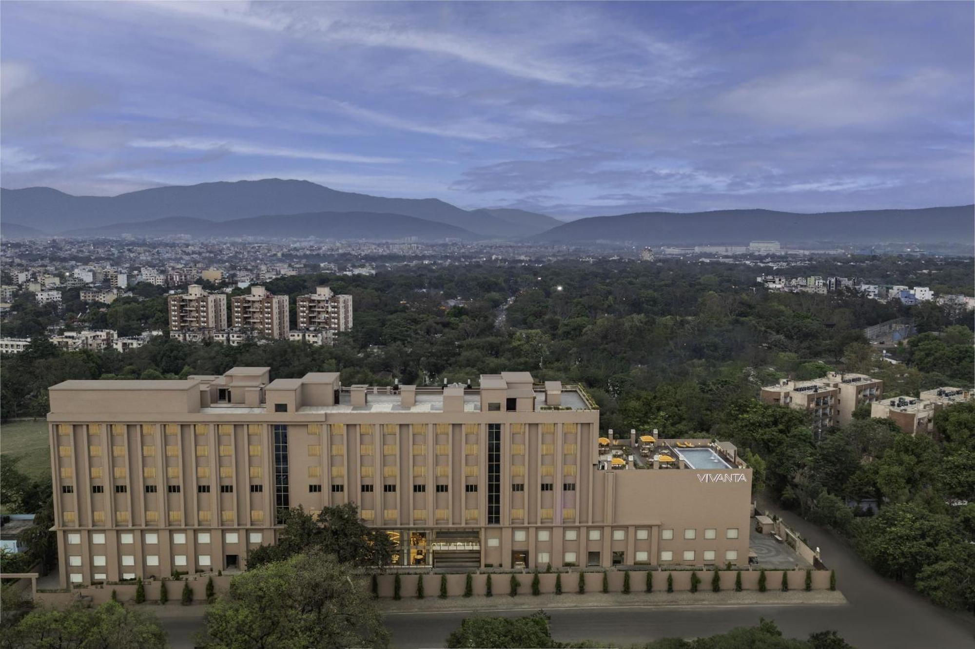 Vivanta Jamshedpur, Golmuri Hotel Exterior photo